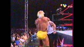 Hulk Hogan affronte The Wall !!!!