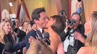 [10/10] Halle BERRY embrasse le CHAD oscarisé Adrian BRODY