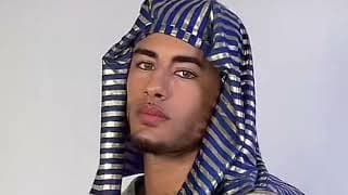 Un mec + BEAU que SAAFIIR actuellement