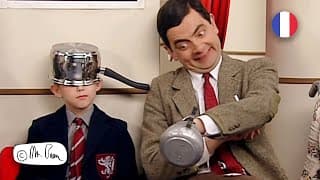 MrBean fait une prière en direction de la Mecque au milieu d'une Eglise