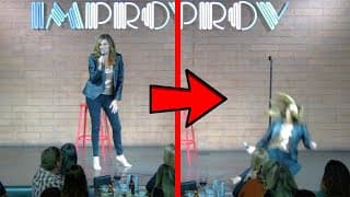 Elle se moque des antivax durant son sketch devant un public.