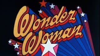 Je demande aux ESCORTS de se DÉSHABILLER sur le générique de WONDER WOMAN