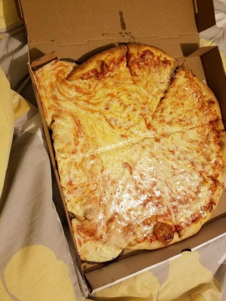 Le livreur de pizza : "J'ai pris un dos d'âne un peu trop vite khey"