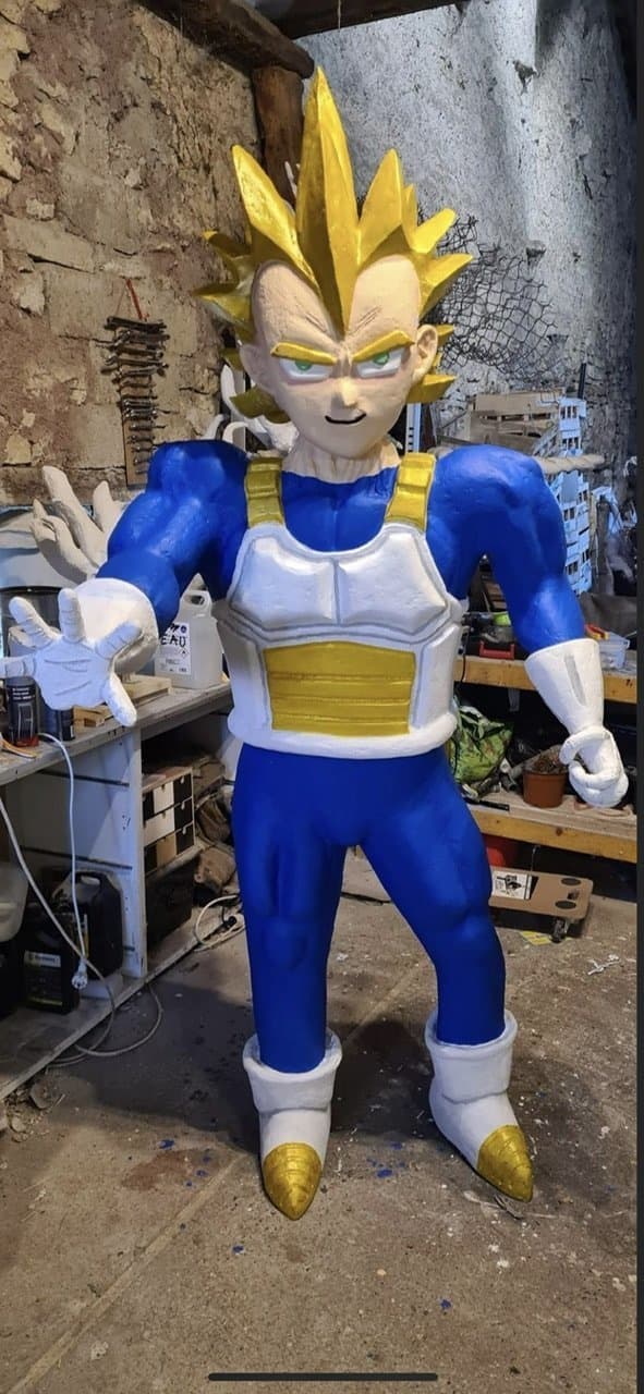 Je viens de finir mon Vegeta handmade :fier: