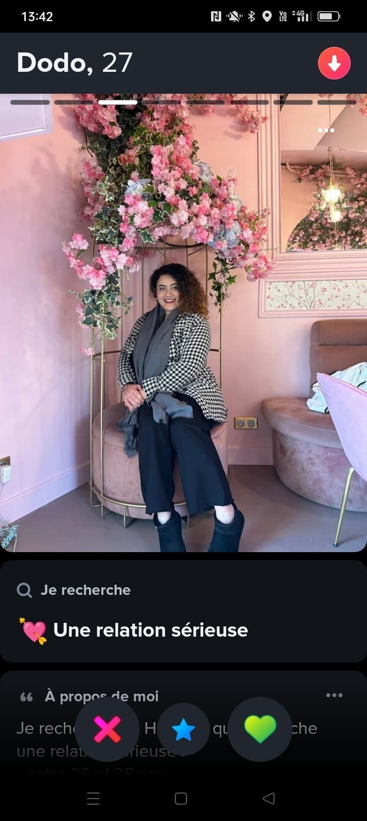 (Photo) Cette 2/10 pose ses CRITÈRES de rencontre sur Tinder !!