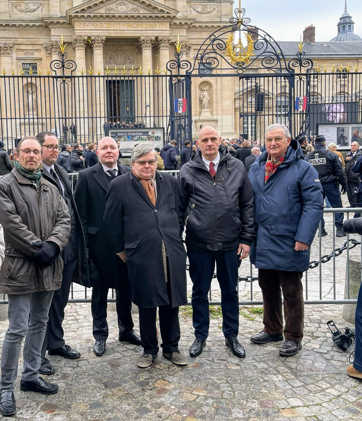 Thomas Joly, Bourbon et Benedetti VIRÉS de l'hommage religieux à JMLP