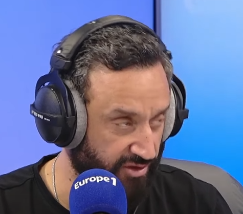 [PHOTO] Hanouna arrive défoncé sur Europe 1