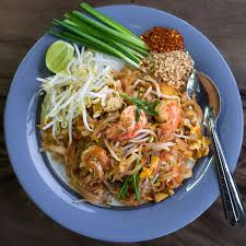 Manger 1 KILOS de PAD THAI pour remporter 50 € à 6h30 DU MATIN, TU tabasses ?