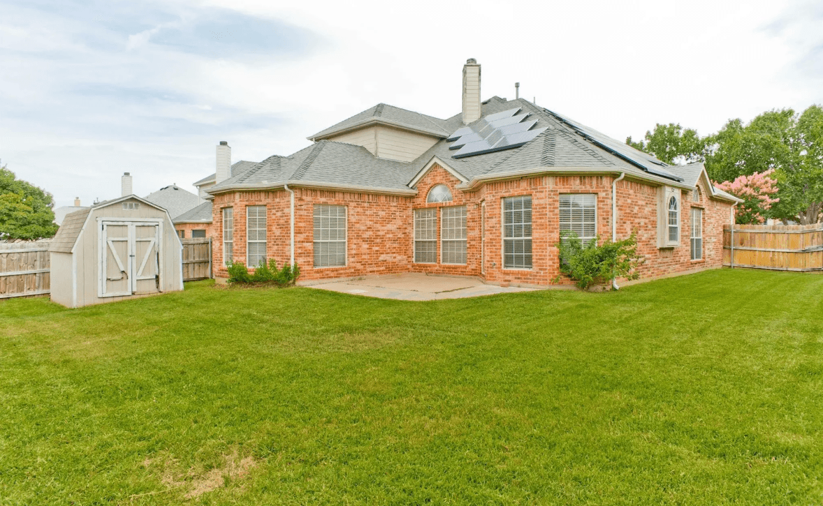 Cette baraque de 300m² + 2000m² de jardin dans la banlieue de DALLAS au TEXAS AYAAAAAAAAAAAA