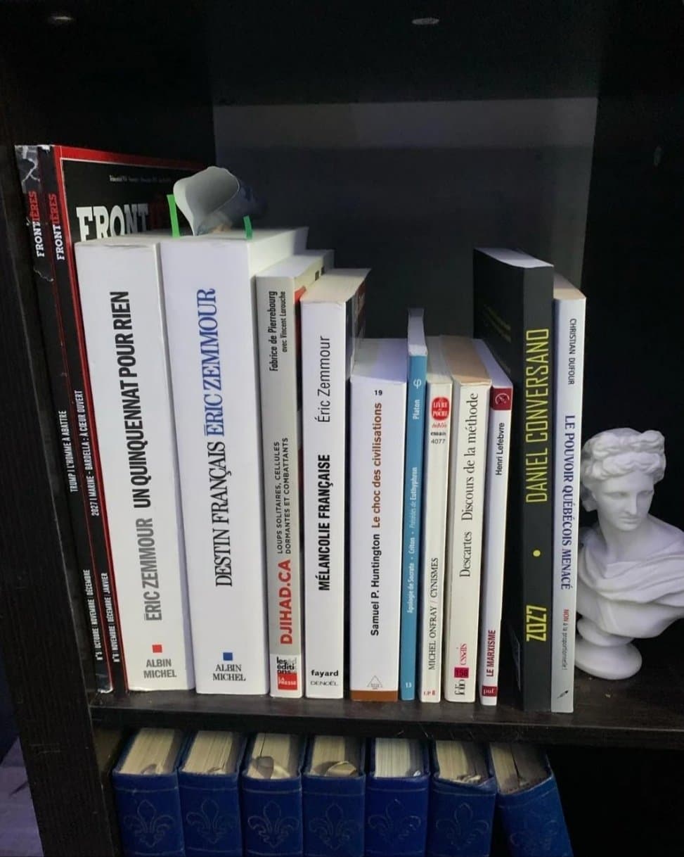 Ma BIBLIOTHÈQUE met le forum en PLS astral