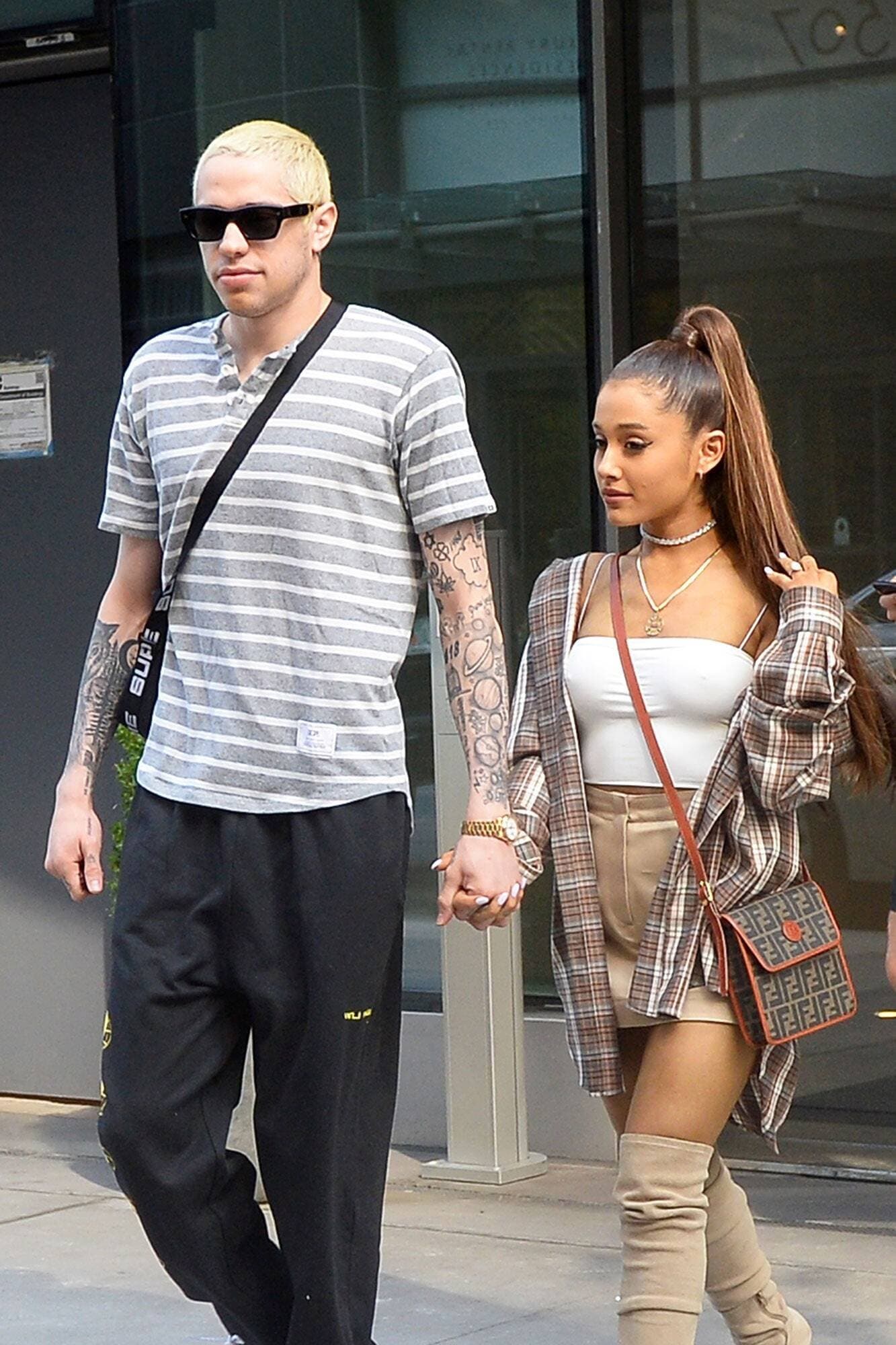 Pete Davidson EFFACE ses TATOUAGES et PASSE de 4/10 à 8/10