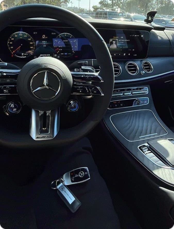 Je roule en Mercedes AMG des questions ?