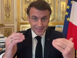 Comment Macron peut rester aux pouvoirs