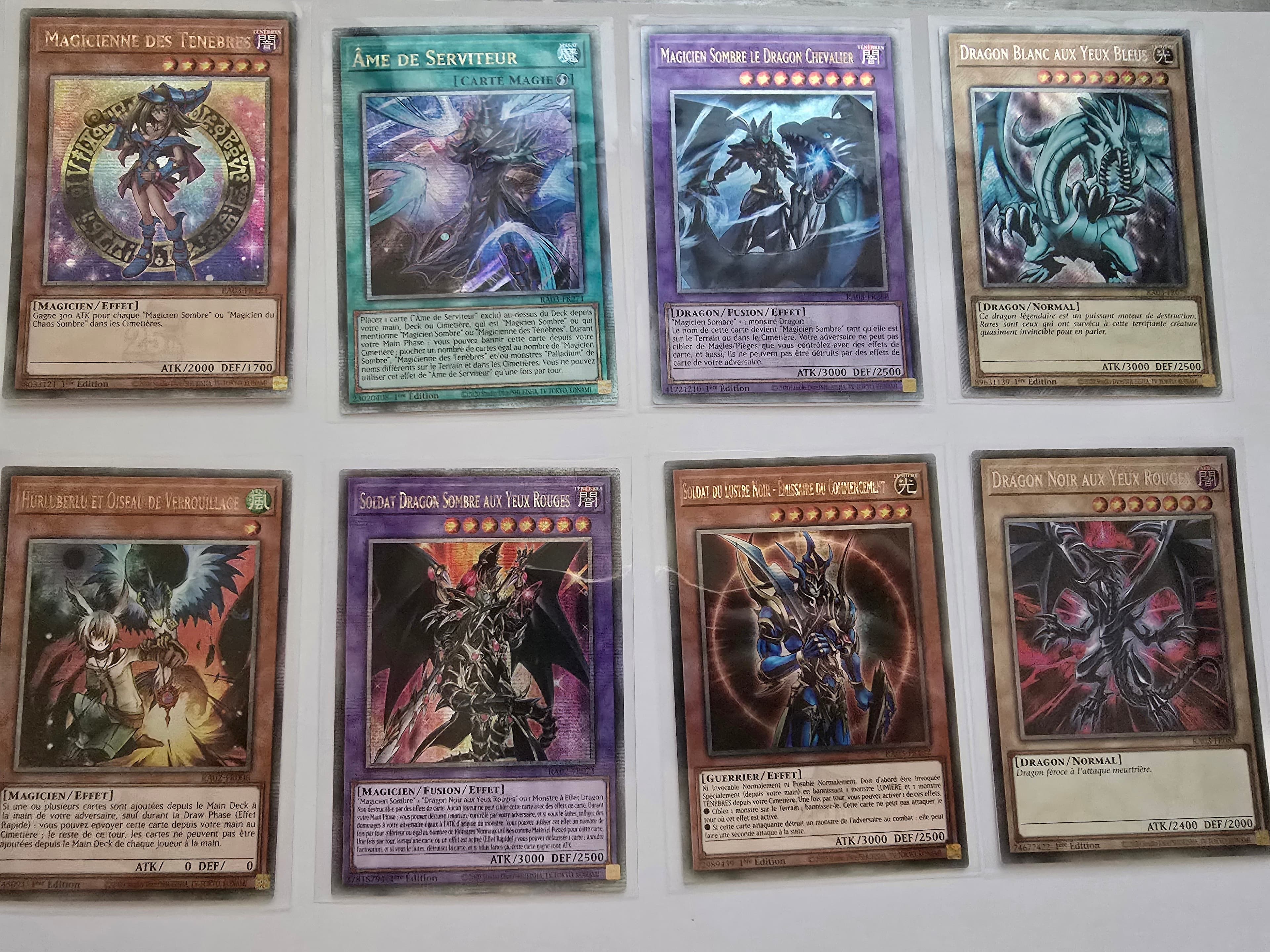 Je vends ces 8 cartes yu gi oh pour 320 euros