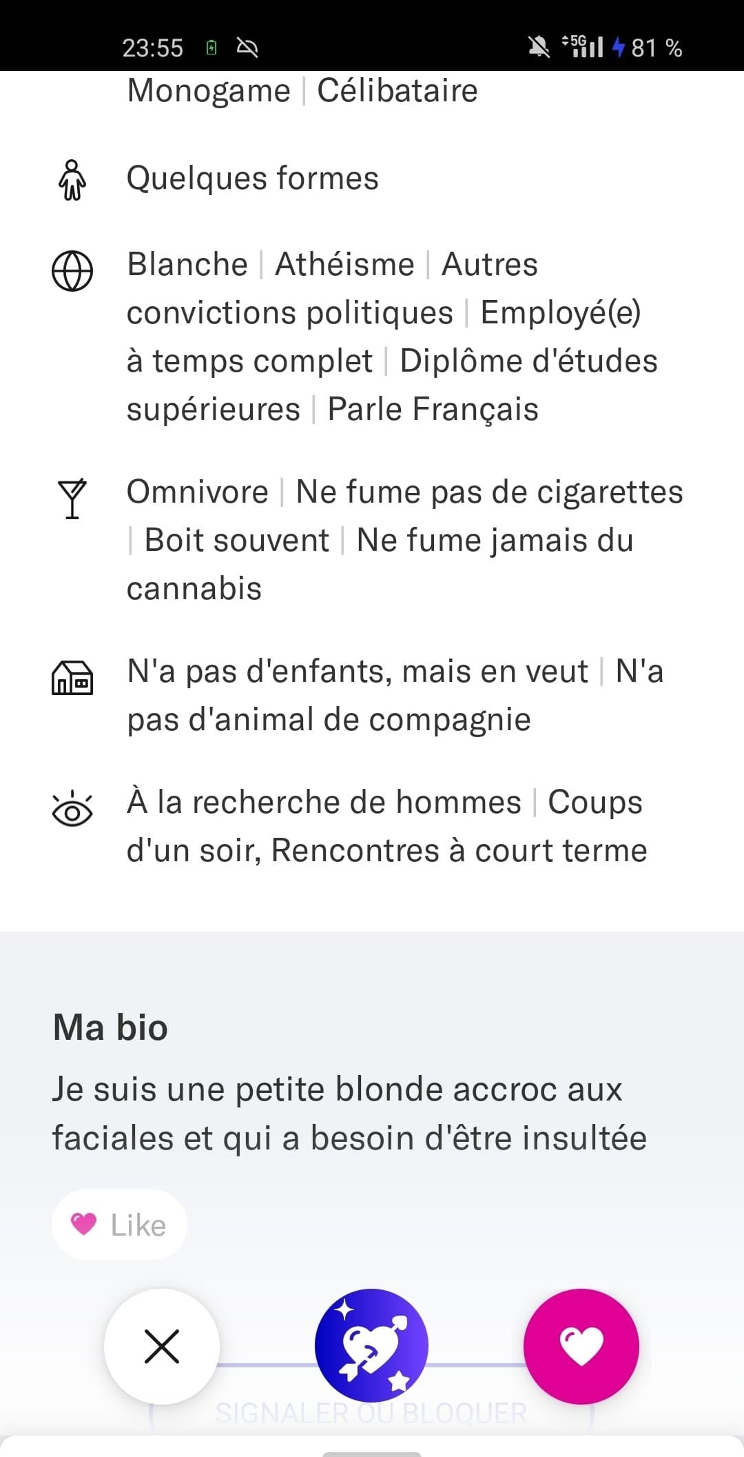 [Photo] Elle aime les Faciales et les Insultes