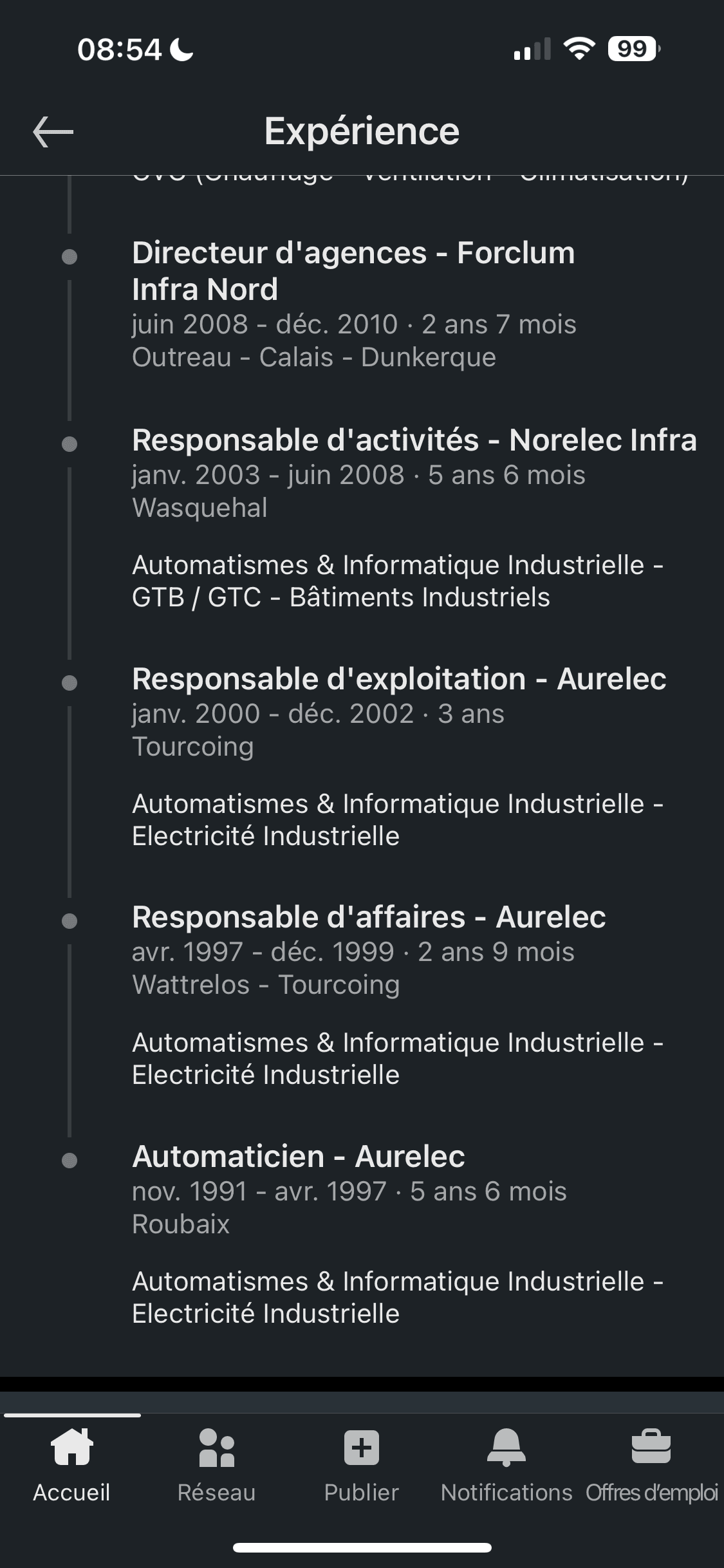 [SCREEN] Le CV de ce desco BOOMER agace le forum