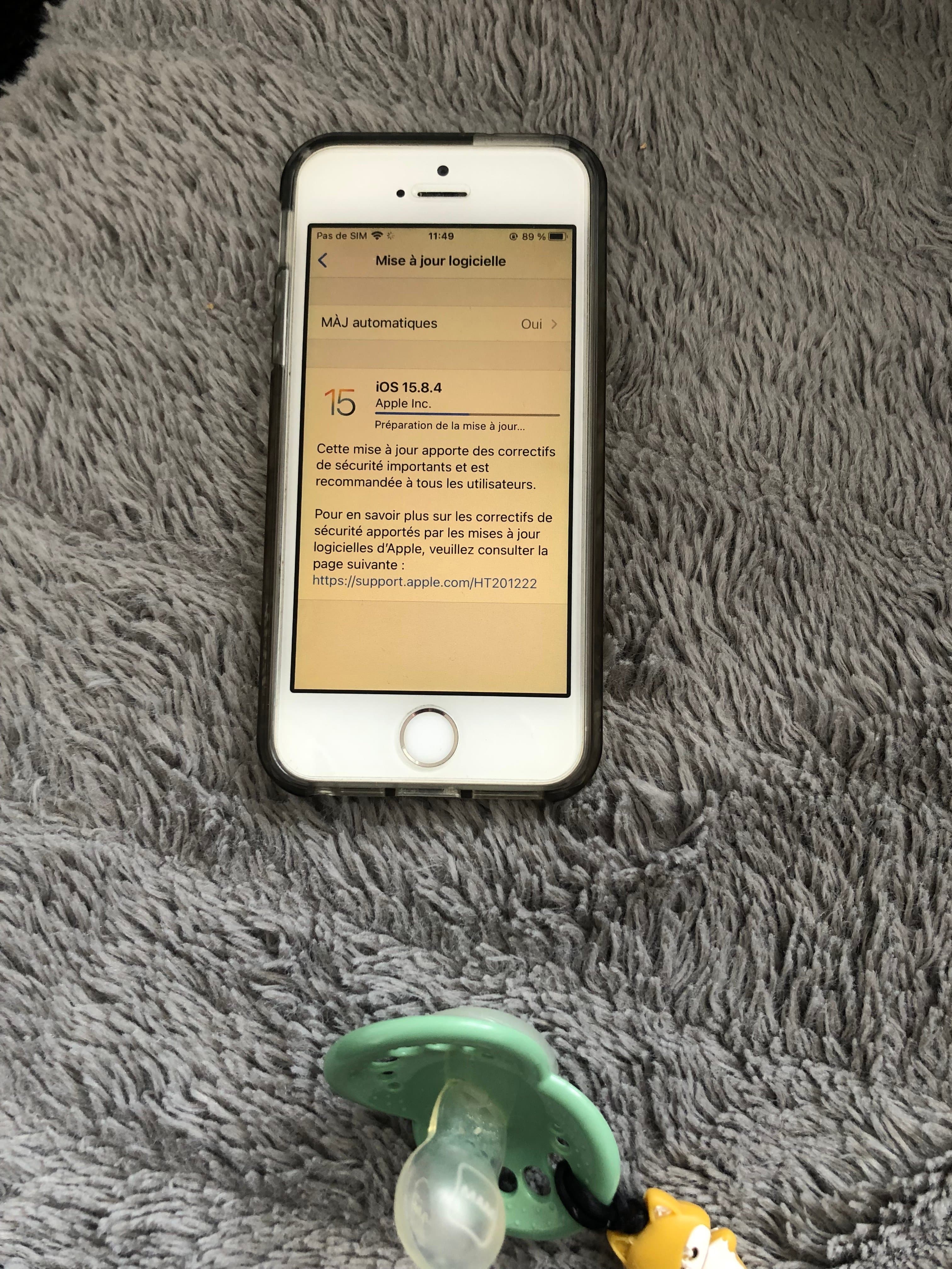 [PHOTO] Mon IPHONE SE de 2007 est ENCORE MISE à JOUR