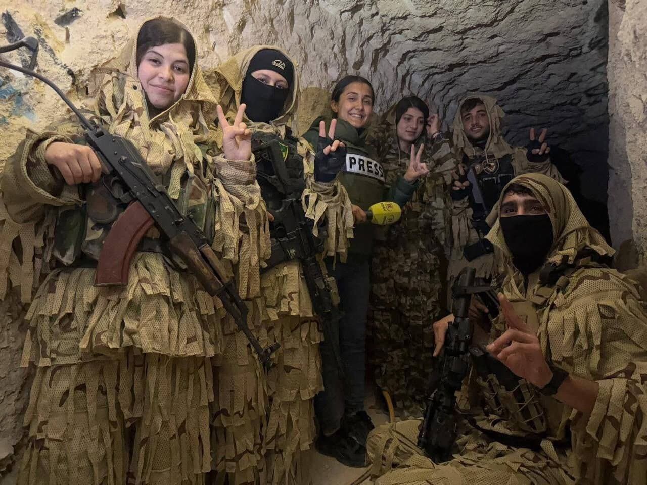 🔴 [PHOTOS] Les KURDES qui font combattre les HOMMES et les FEMMES