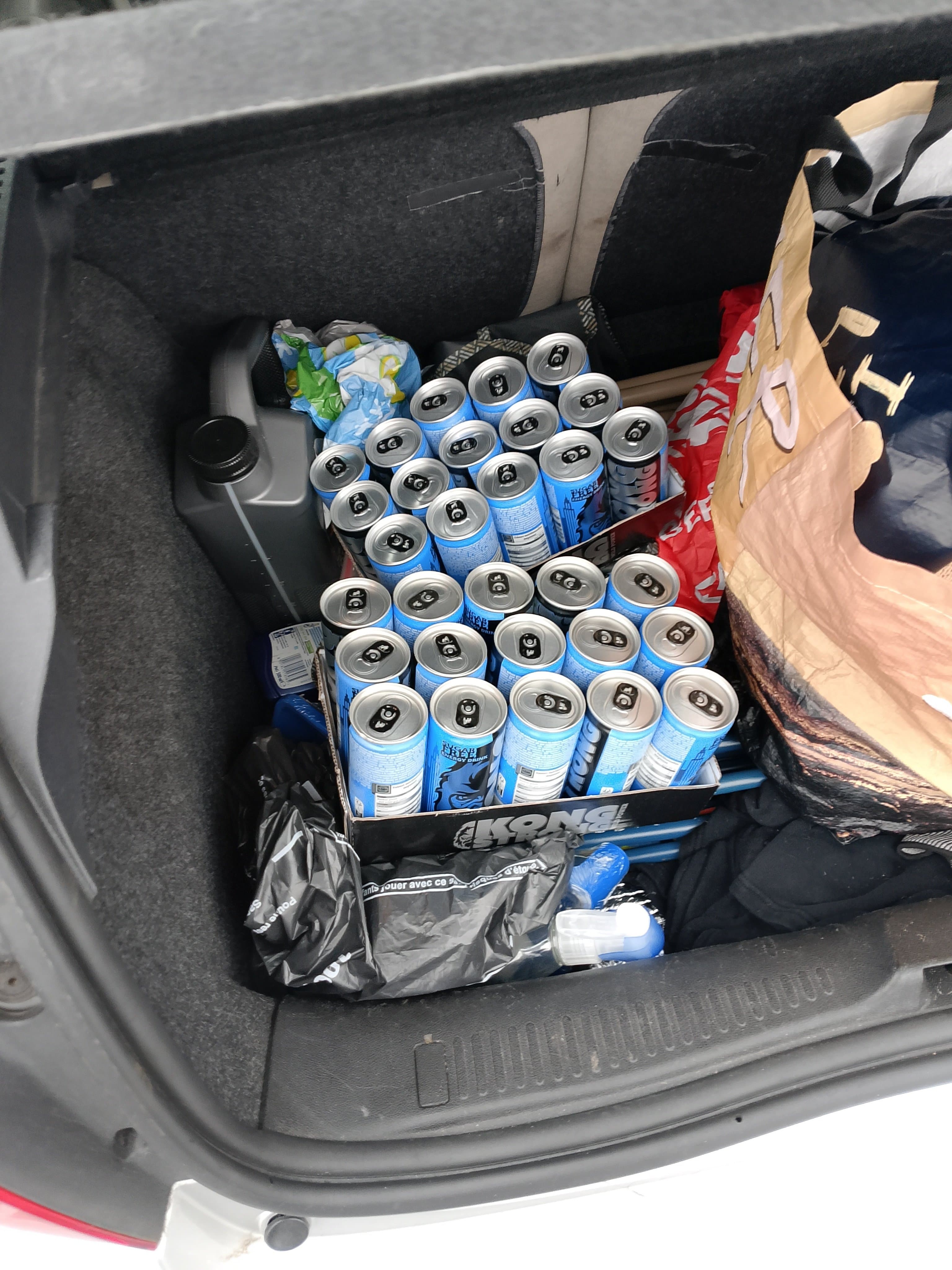 [Photo] 2 euros le litre de Kong strong