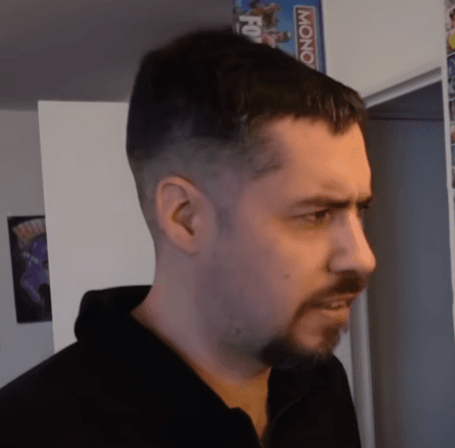 [PHOTO] C'est moi ou son coiffeur l'a raté?
