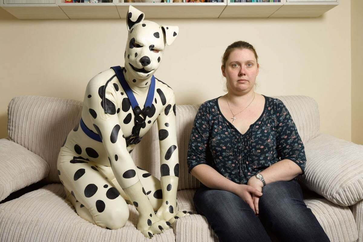 [PHOTO DE FAMILLE] Ma femme avec notre chien.