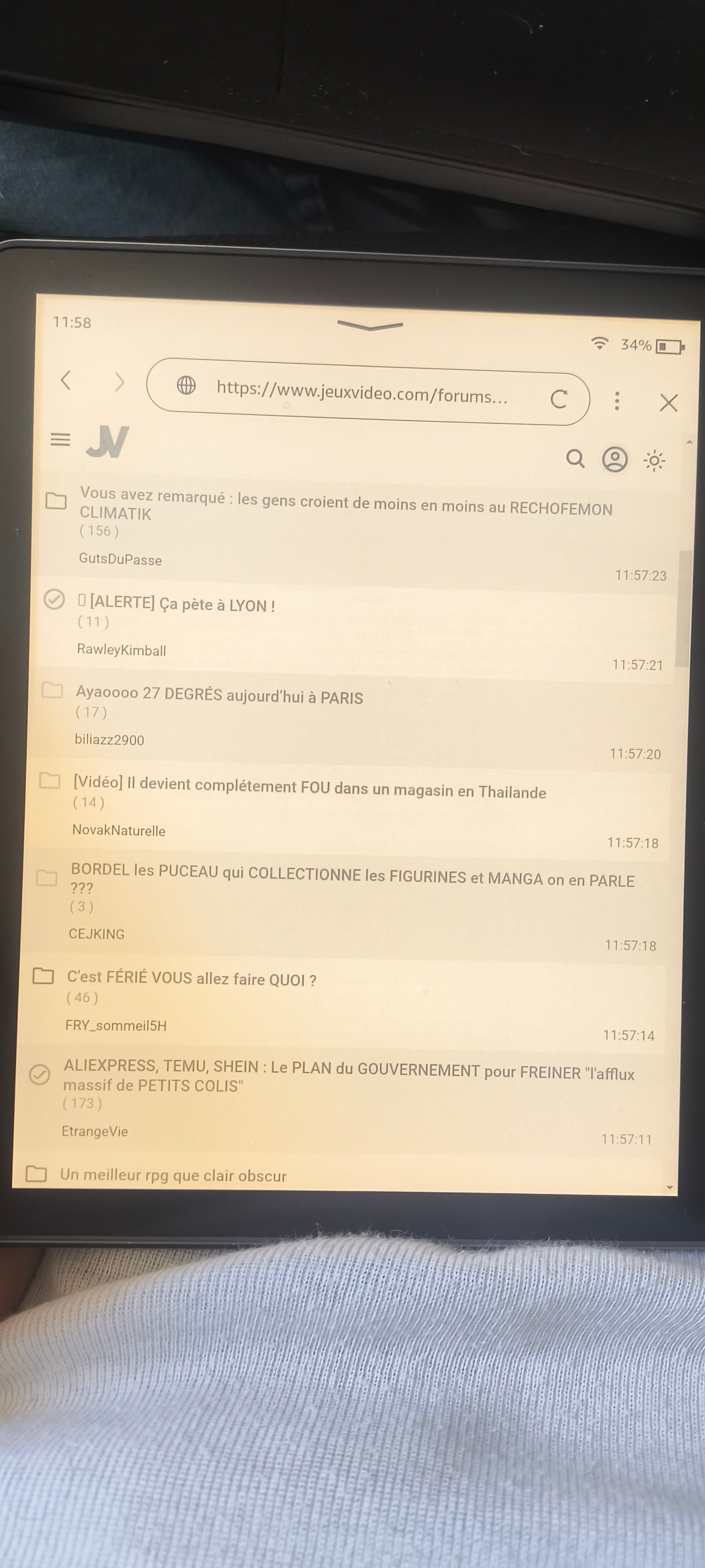 Je browse le forom en direct de ma kindle