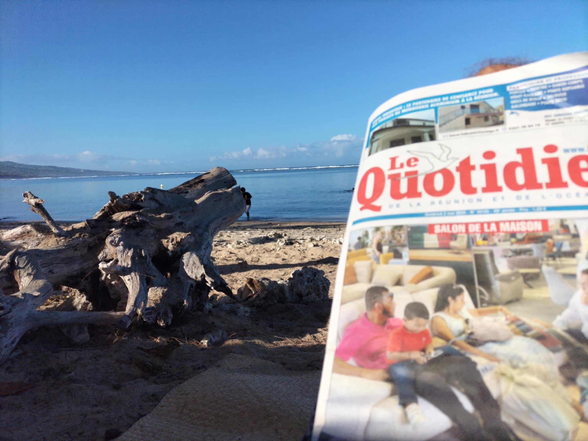 Lire  le journal, ce plaisir simple