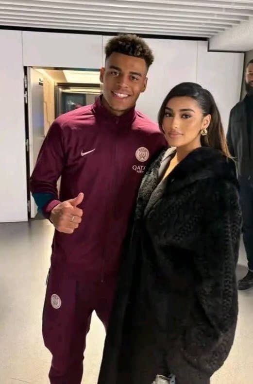 Désiré Doué (PSG) et une supportrice 10/10