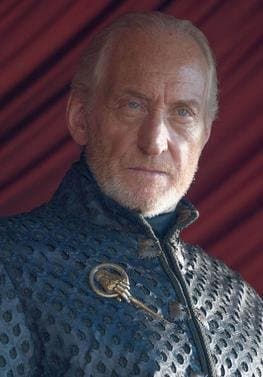 Tywin Lannister achete une nouvelle tondeuse