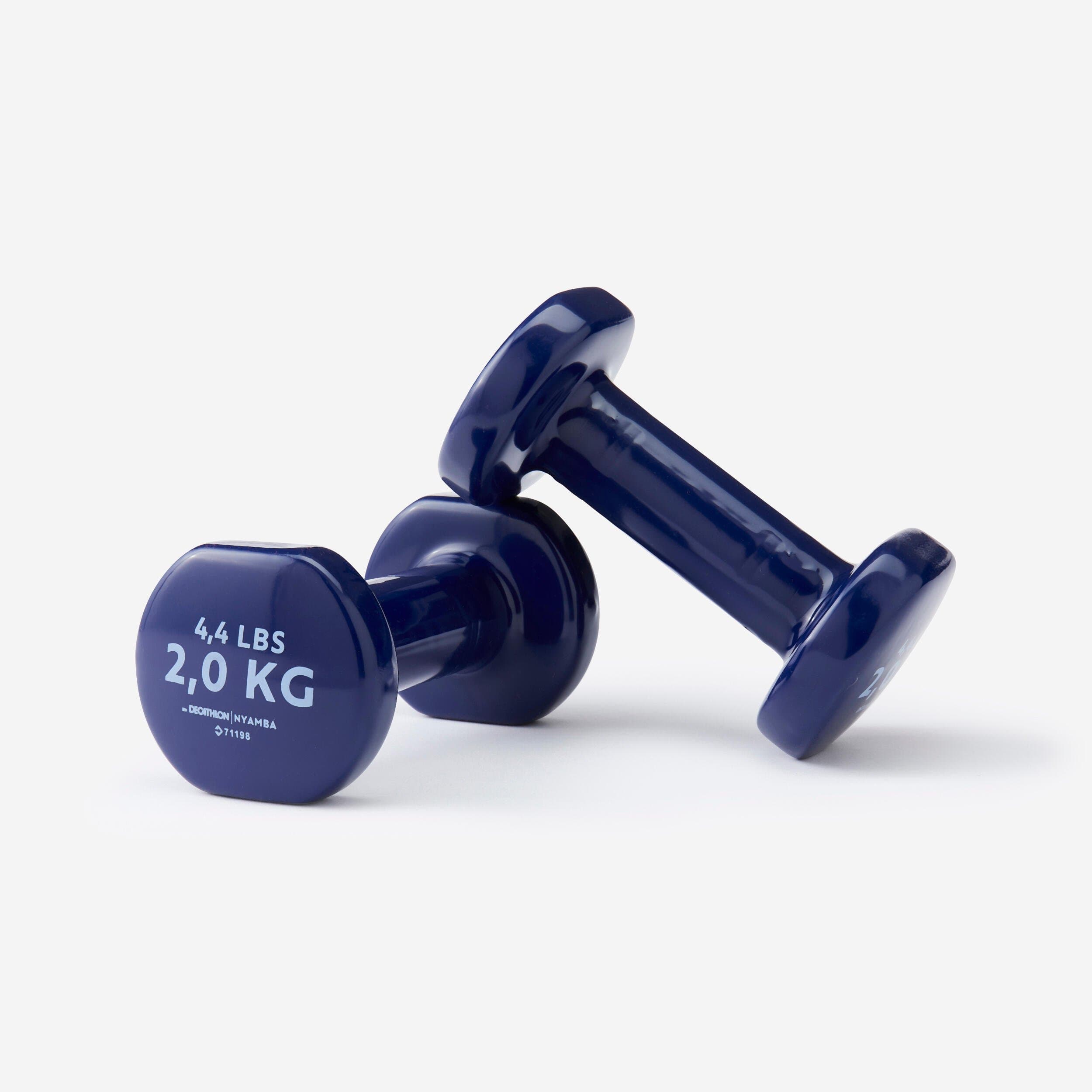 se muscler avec des haltères de 2kg