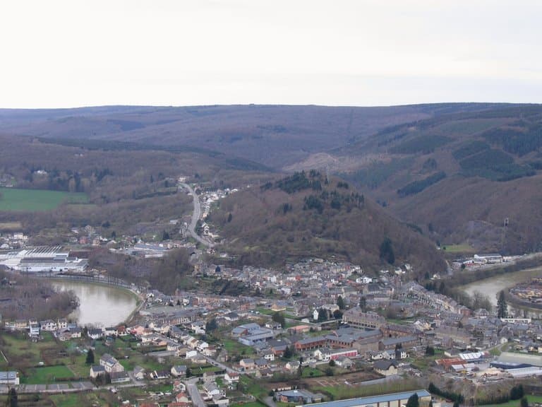 les ardennes c'est le dream pour un fou du village non ?