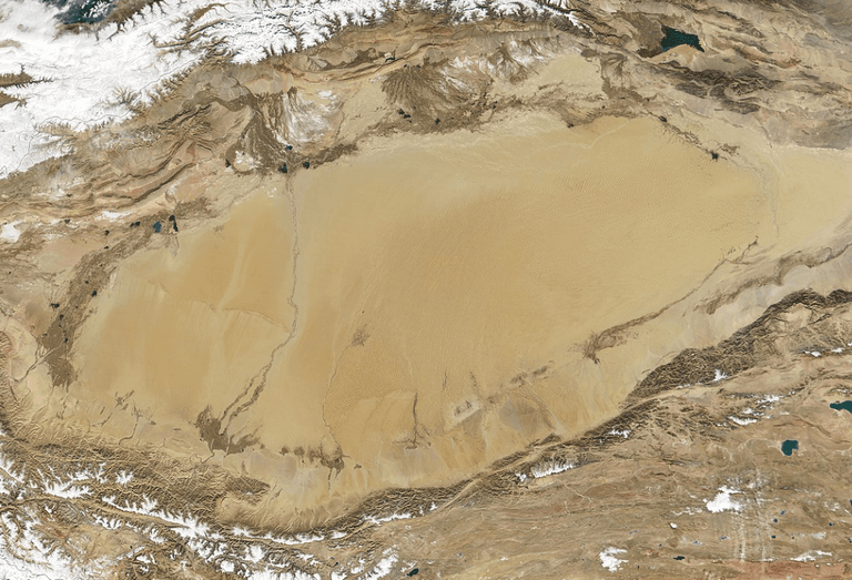 CHINE : Le Désert du Taklamakan, surnommé la « Mer de la mort », humilie le Sahara de façon ignoble