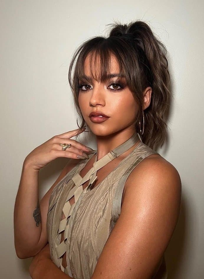 PHOTOS : Isabela Merced (Dora, Dina (last of us), etc) c'est une combien /10 ?